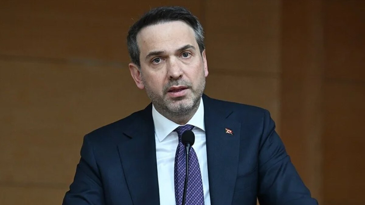Alparslan Bayraktar: Doğalgazsız hiçbir yer bırakmayacağız