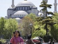 Nisanda yabancı turist sayısı arttı