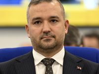 “Sıkı ve kararlı duruşumuzu korumamız gerekiyor”