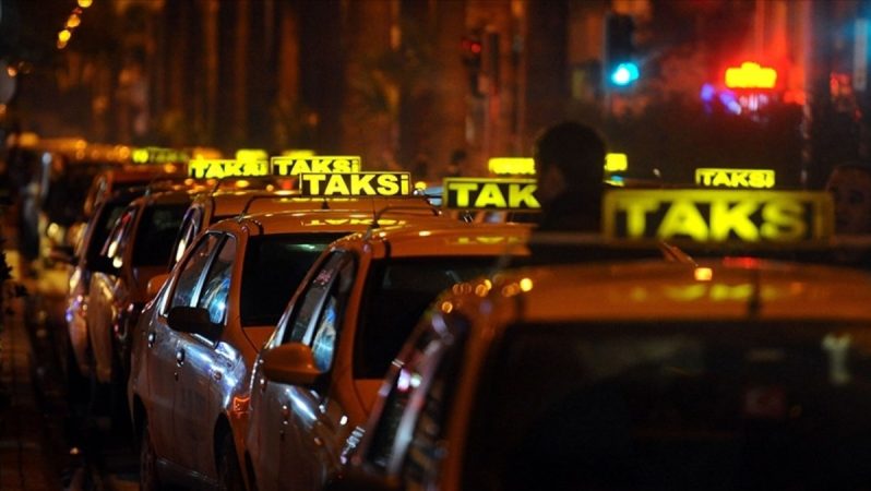 Taksicilerde yeni dönem: Yeni nesil ödeme kaydedici cihaz kullanmak zorunluluğu