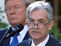 Trump’tan Powell’a sert sözler: Hiçbir fikri olmayan bir aptal