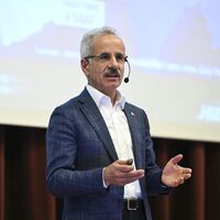 Yeni otoyol ve hızlı tren hatları geliyor