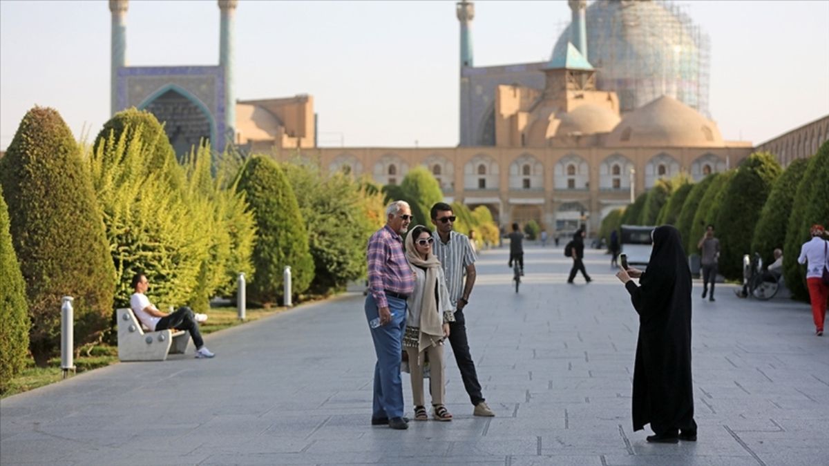Rusya, İran ve İsrail’e tur satışlarını durdurdu