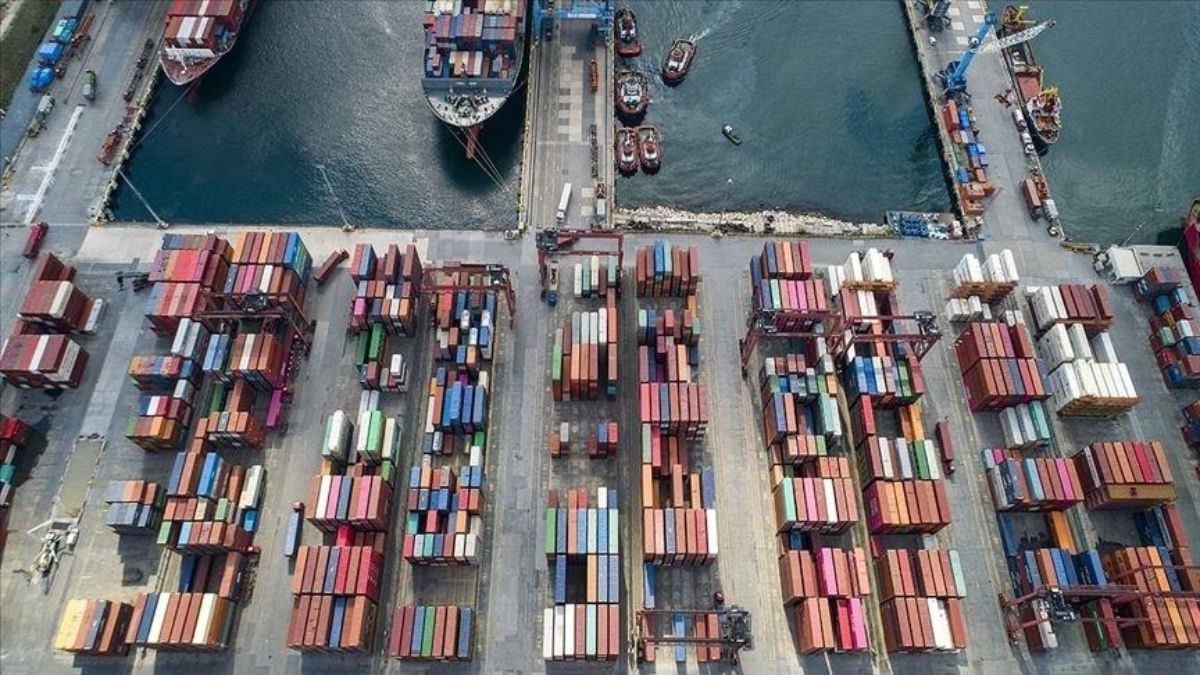 Türkiye ve D8 ülkeleri arasında 5 yılda toplam 126,6 milyar dolarlık ticaret yapıldı